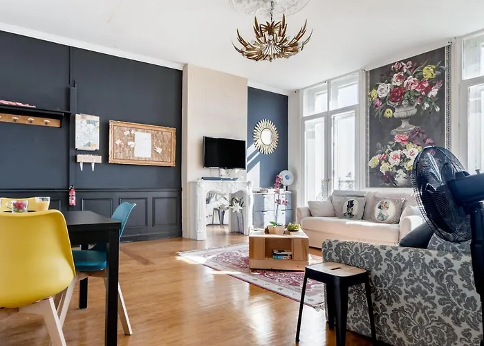 Elegant In At Les Chartrons *