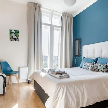 Elegant In At Les Chartrons